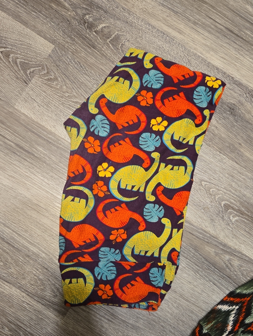 Lot Of 5 Lularoe Tall & Curvy Leggings - Picture 5 of 6